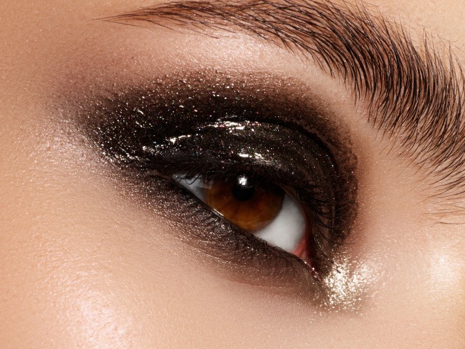 Glitzerende smokey eyes