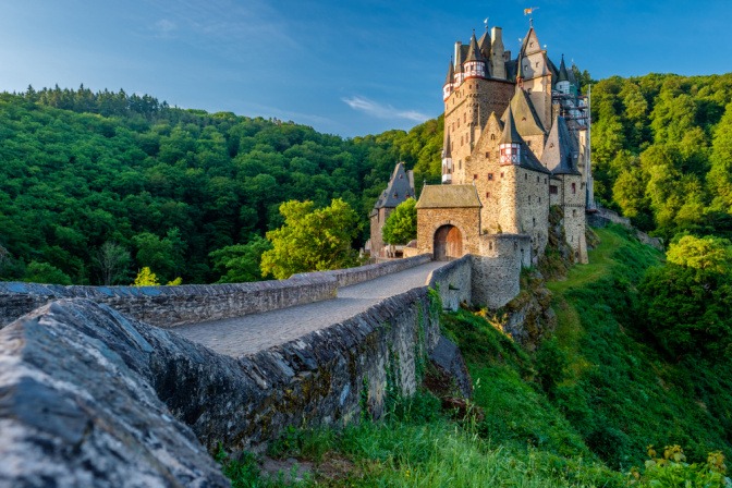 Blick auf Burg Eltz