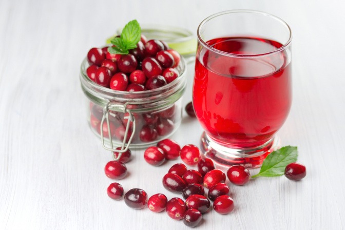 Cranberrysaft und -beeren gegen Blasenentzündung